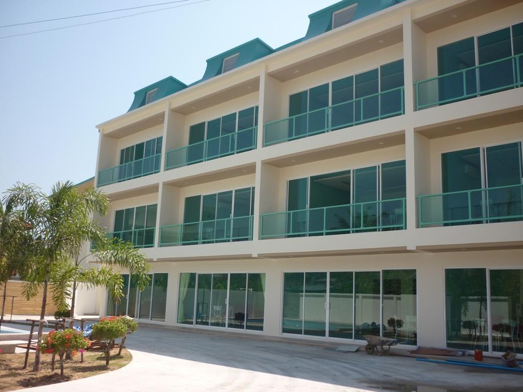 Condor Apartment Nai Harn Екстериор снимка