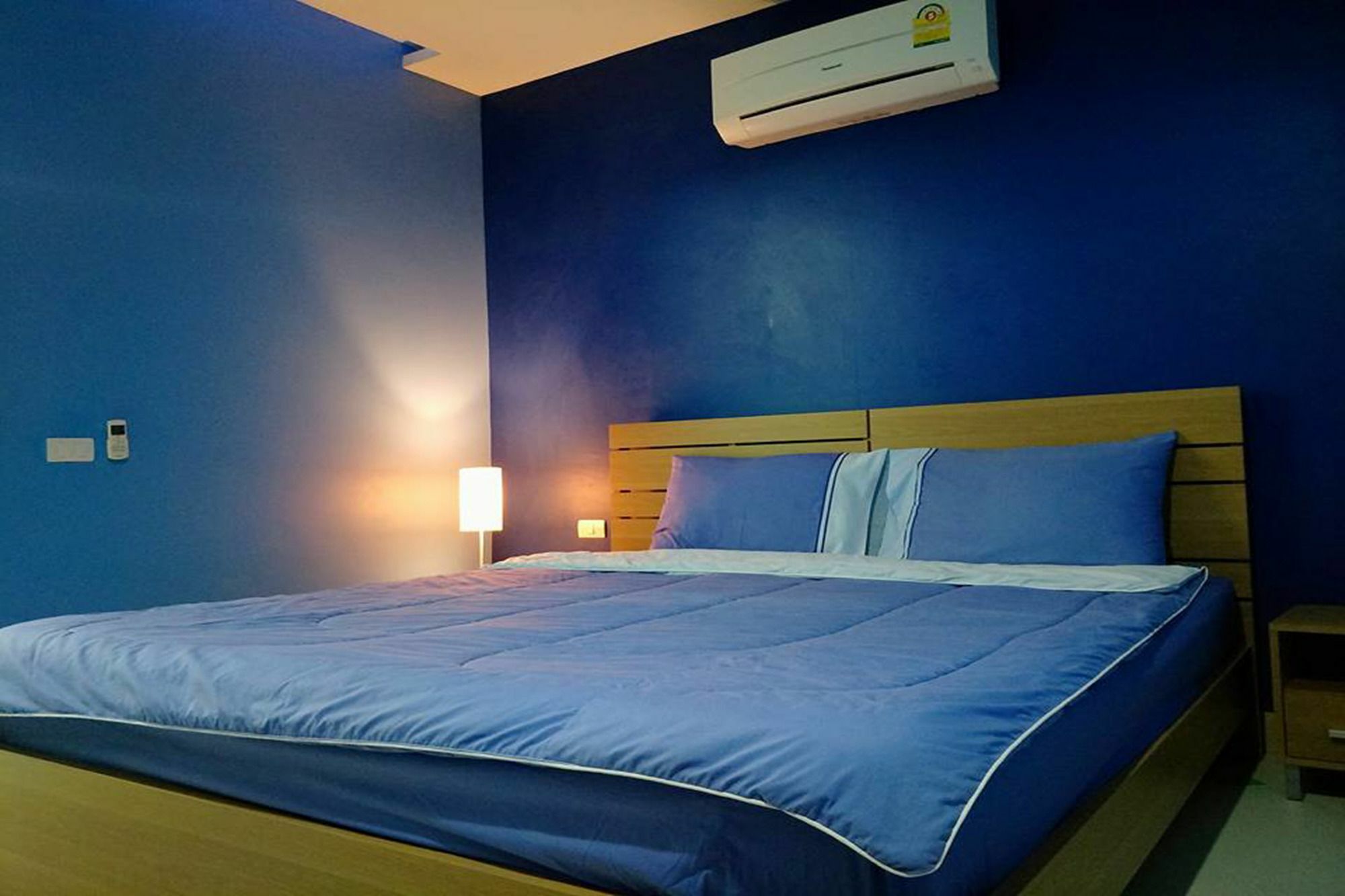 Condor Apartment Nai Harn Екстериор снимка