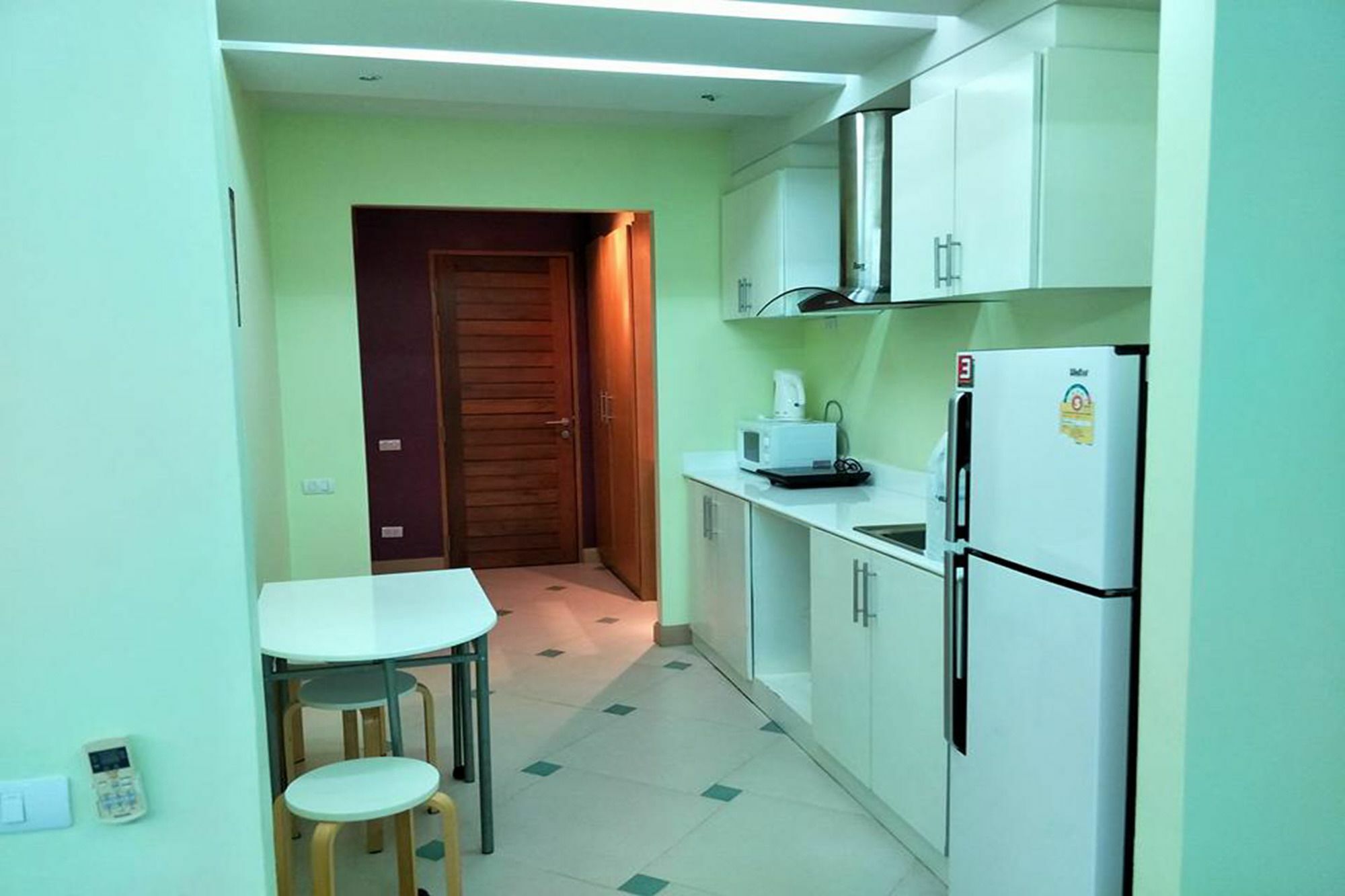 Condor Apartment Nai Harn Екстериор снимка