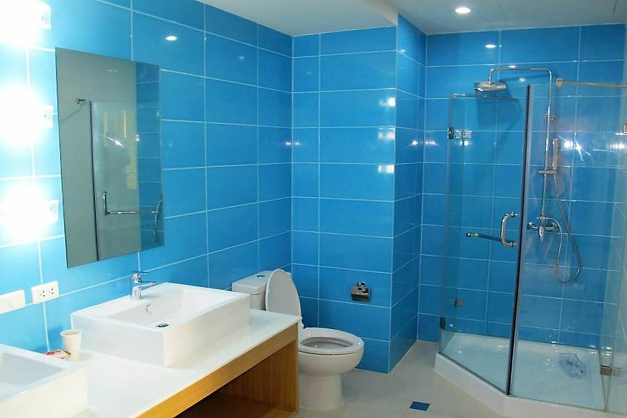 Condor Apartment Nai Harn Екстериор снимка
