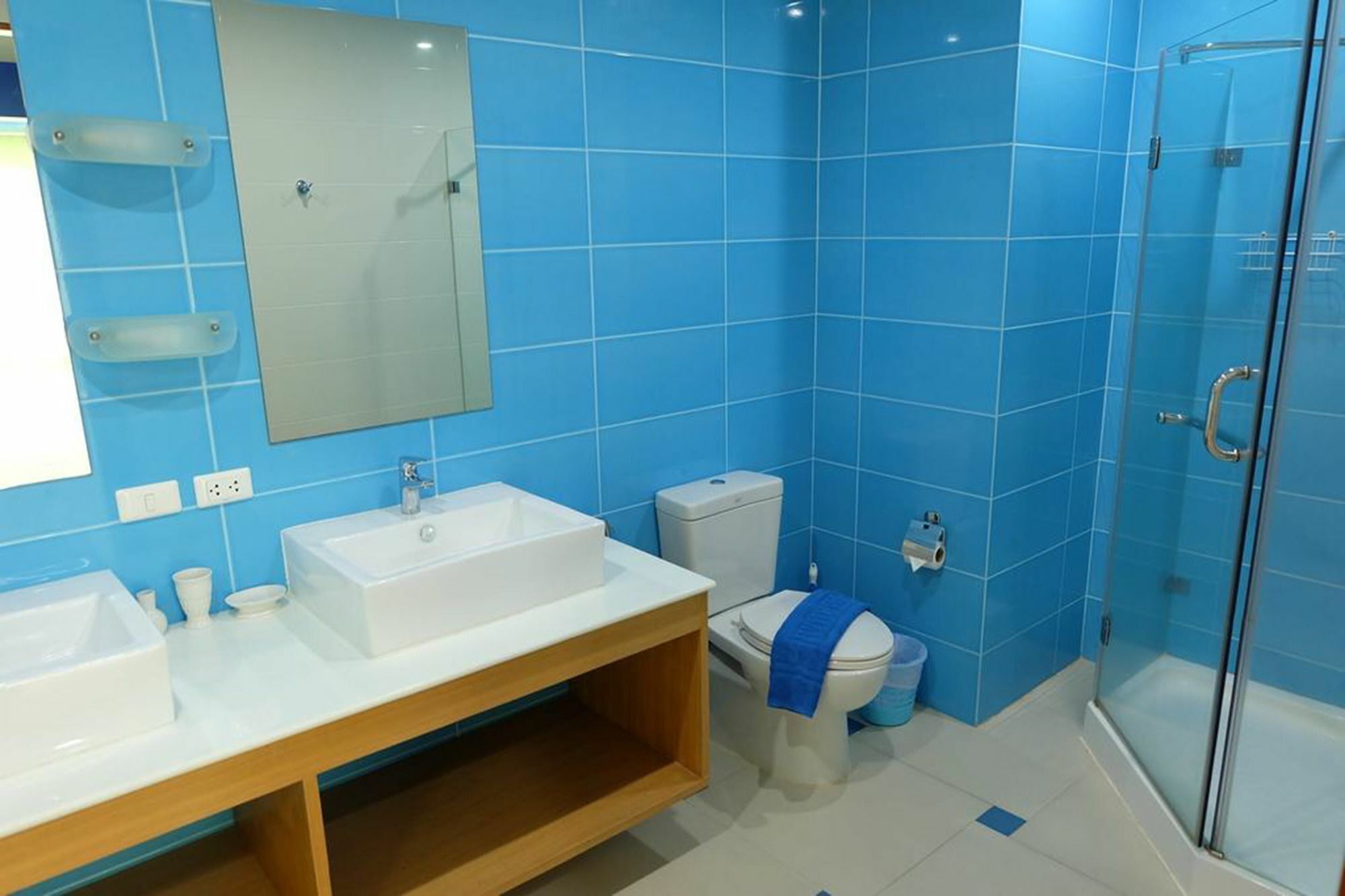 Condor Apartment Nai Harn Екстериор снимка